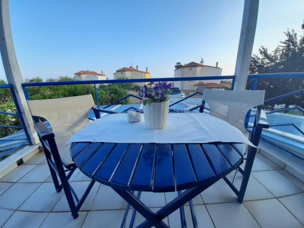 Wonderful house with private garden photo 2