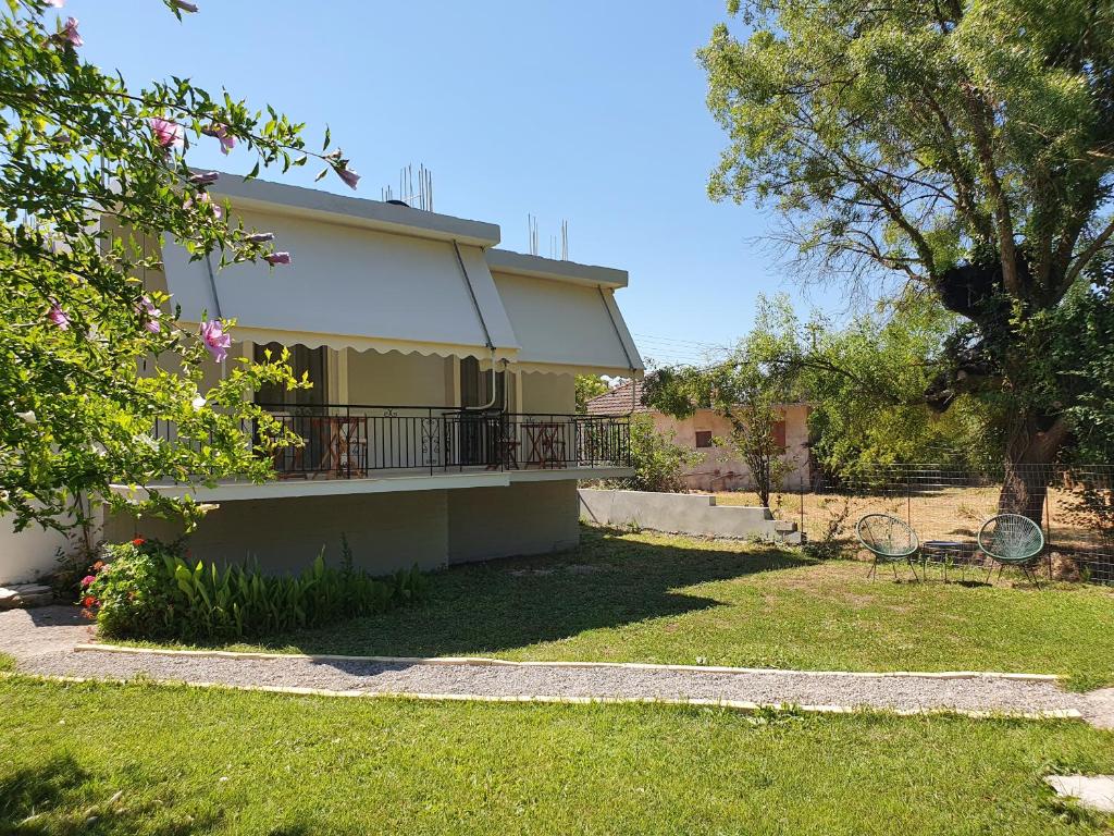 Aristotelis Studios photo 3