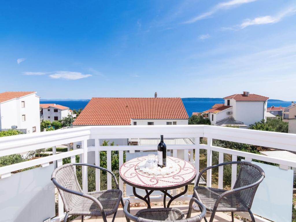 Apartment Villa Nikaroni-3 by Interhome