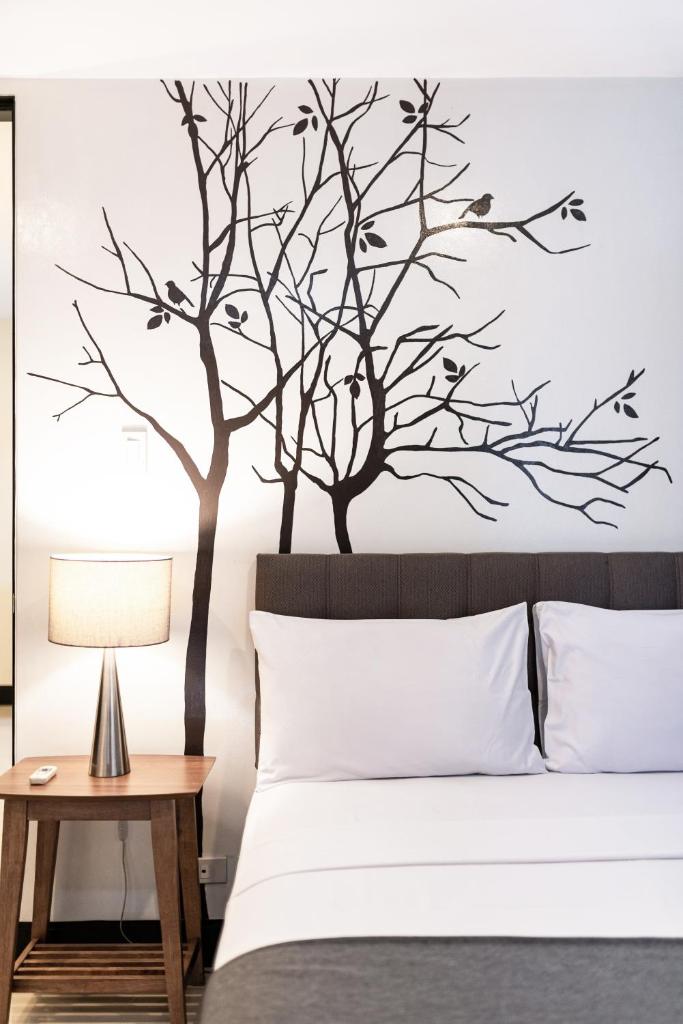 Двухместный (Номер Делюкс с 1 спальней), Artemis Place Makati Hotel