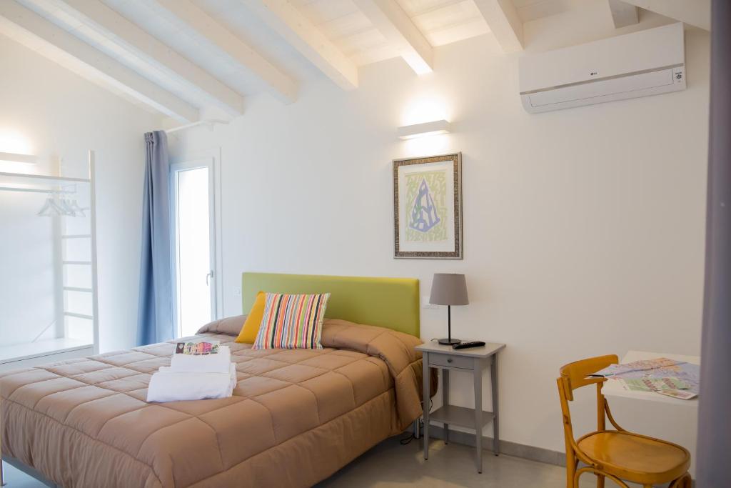 Guest House Bella Onda - Tap to explore photos
