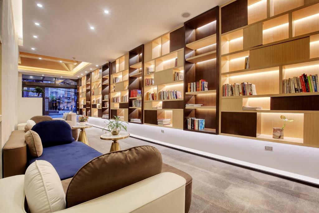 Wing Hotel Guilin- Pedestrian Street