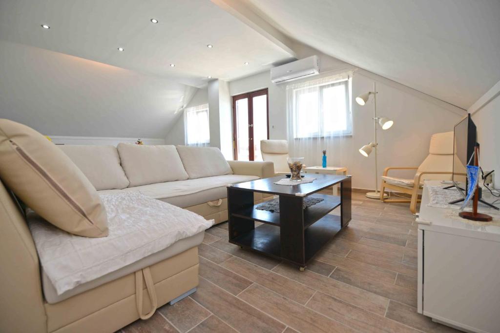 Apartment Milivoj photo 4
