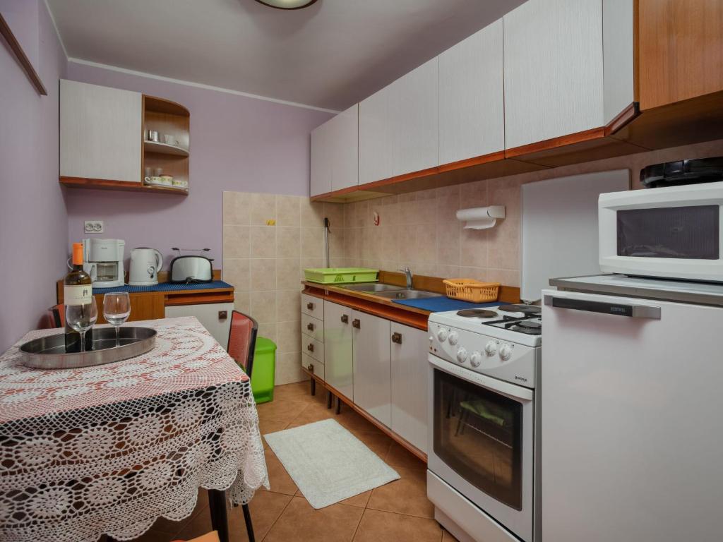 Apartment Jukić - KST135 by Interhome photo 2