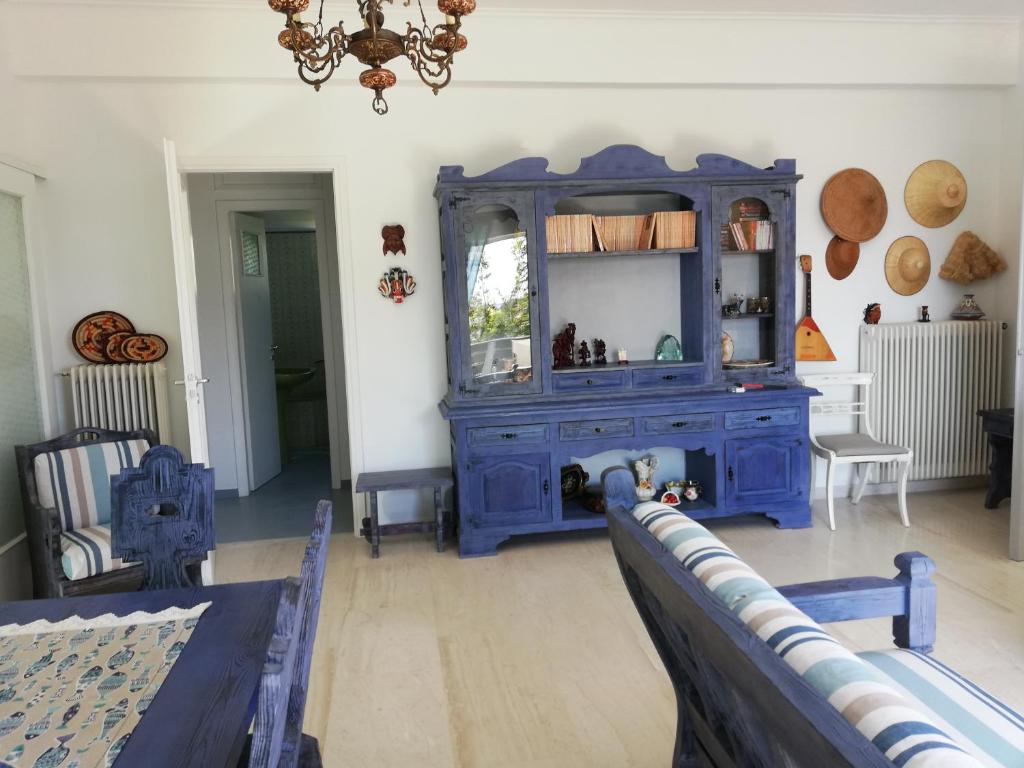 3h Athina Cottage in Athens Riviera, Saronida photo 4