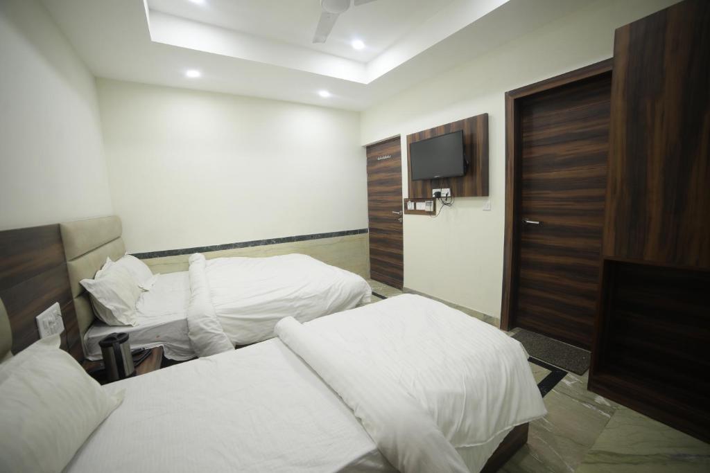 Четырехместный (Номер с 2 кроватями размера «king-size»), Hotel Shri Ram Residency
