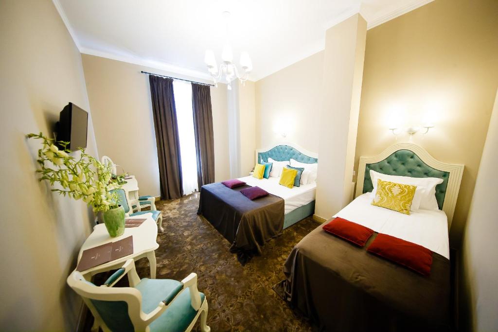 Трехместный (Трехместный номер), Traian Grand Hotel