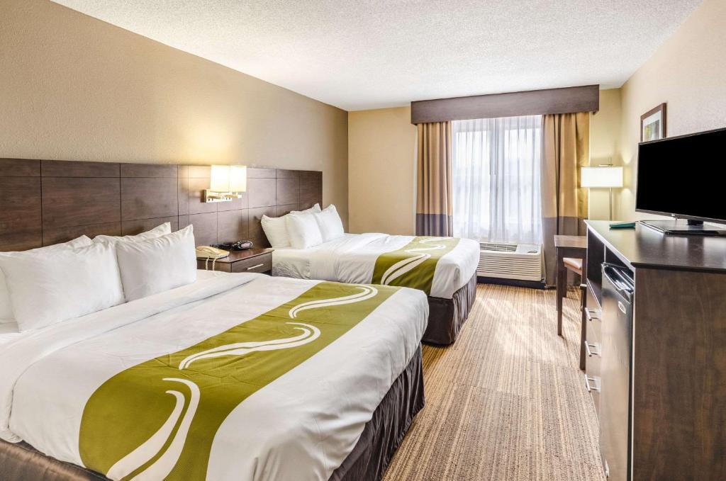 Quality Inn Radford-West Blacksburg I-81 - Tap to explore photos