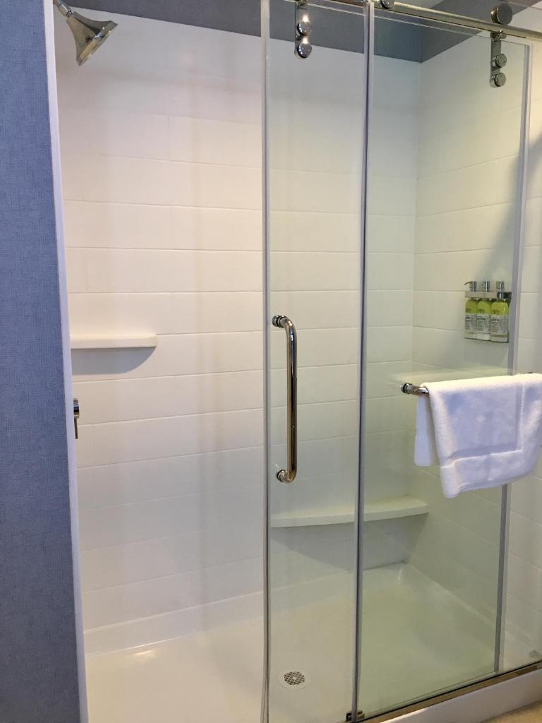 Holiday Inn Express - Grand Island, an IHG Hotel photo 2
