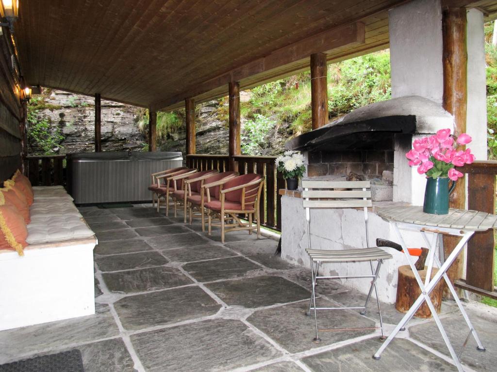 Chalet Julie - FJH665 by Interhome photo 3