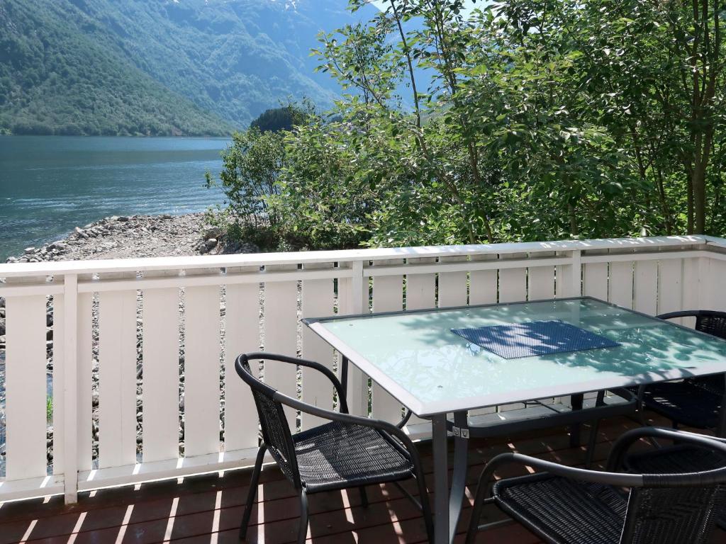 Chalet Kvitveis - FJS392 by Interhome photo 1