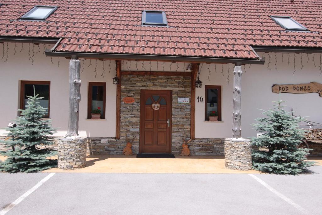 Pod Ponco Apartments photo 2