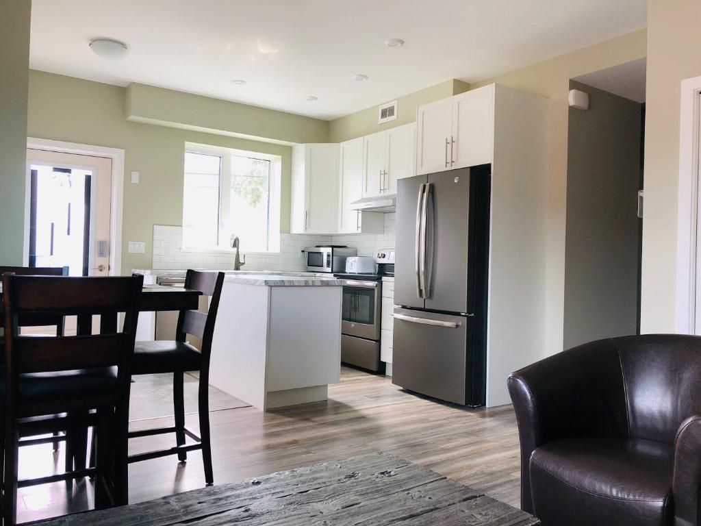 Downtown Whitehorse Deluxe 2 Bedroom Condo photo 1