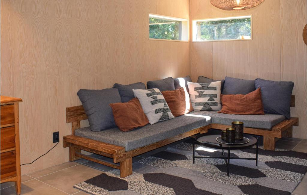 Awesome Home In Borrby With 2 Bedrooms And Wifi photo 1