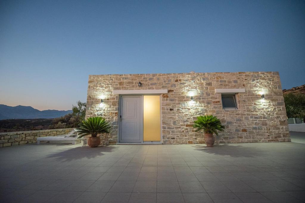Irene Komos Independent House photo 2