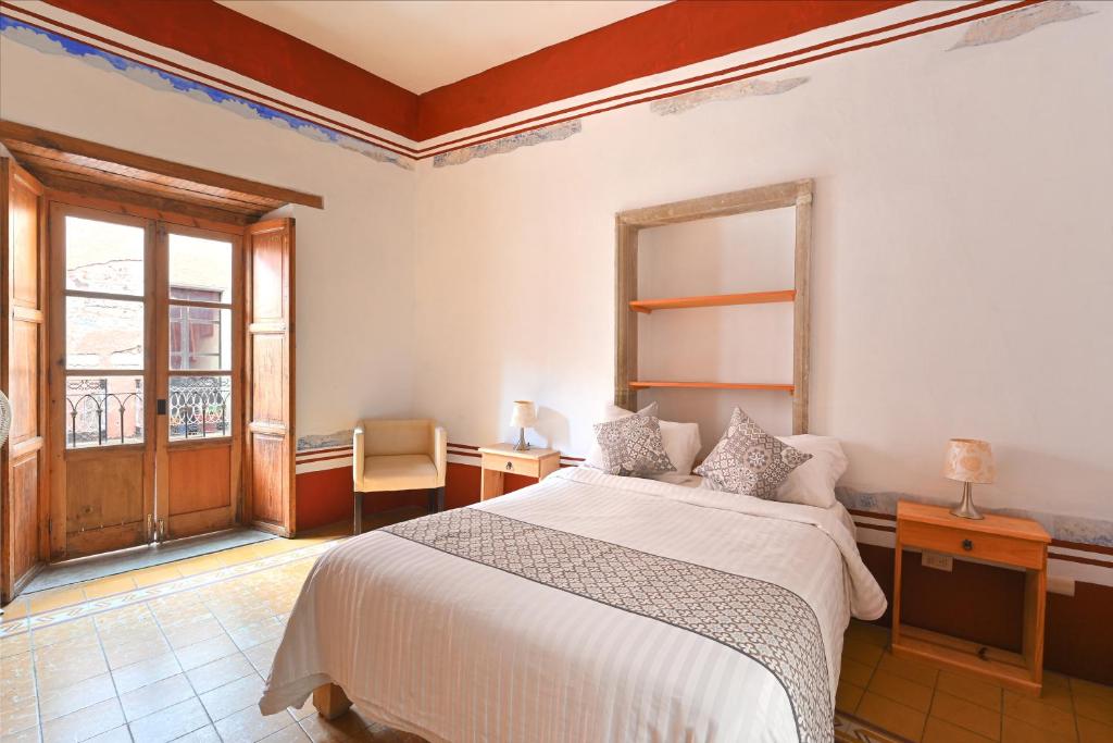 Hotel Meson Cuevano photo 2