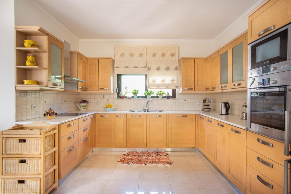 The Ixian Emerald Guest House photo 3
