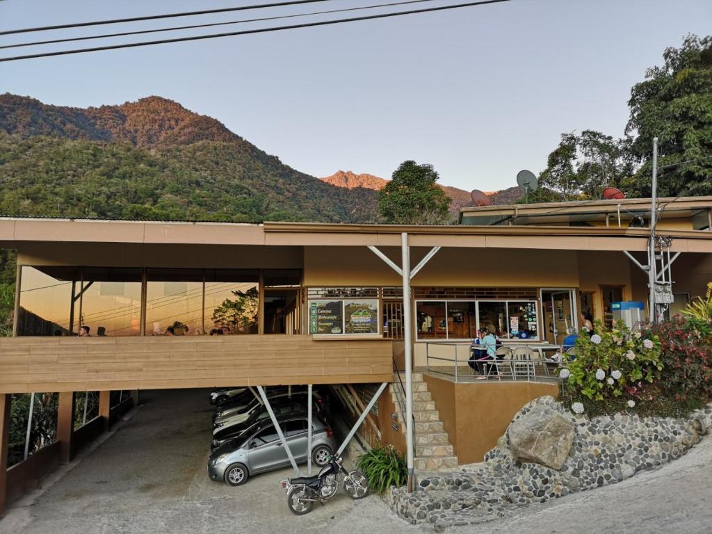 Hotel Uran