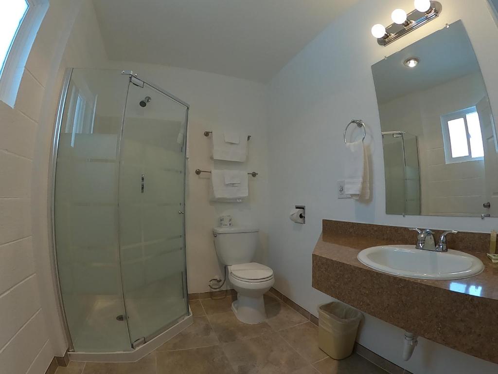 Col-Pacific Motel photo 3