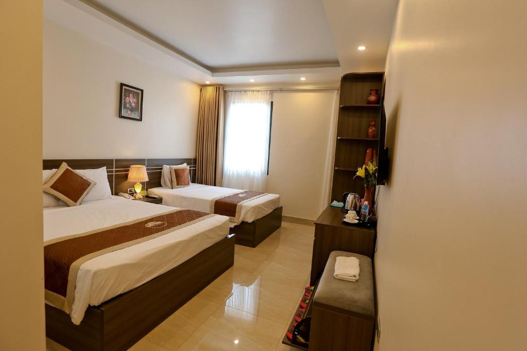 MANAROLA Hotel Bãi Cháy