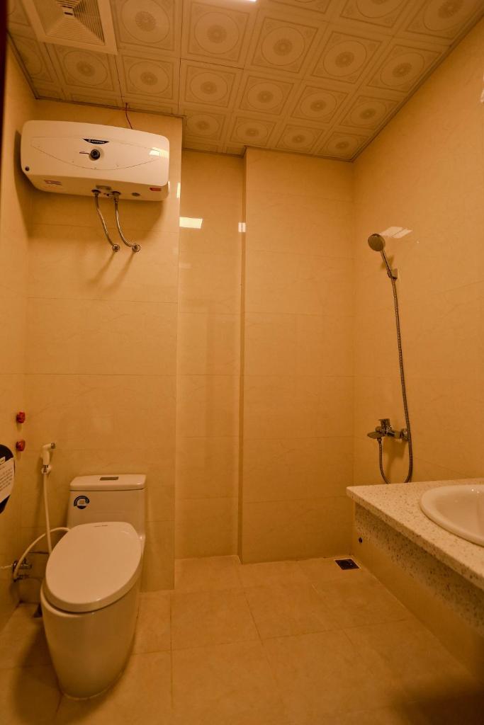 MANAROLA Hotel Bãi Cháy