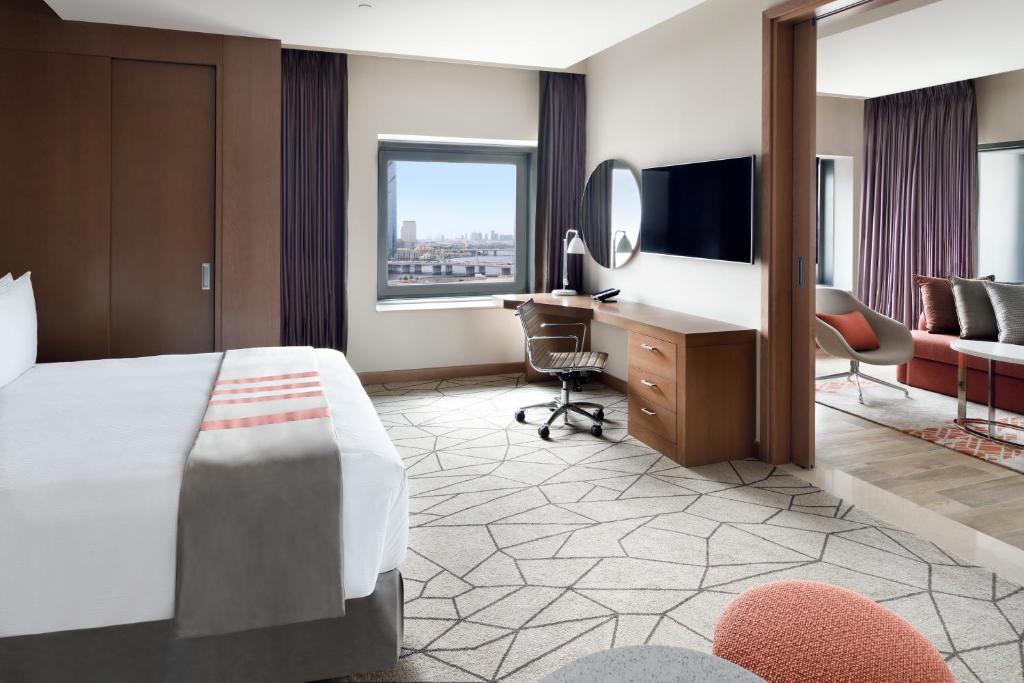 Сьюит (Люкс - Для некурящих), Отель Holiday Inn - Dubai Festival City