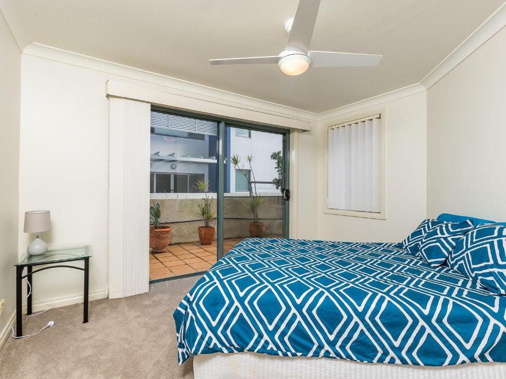 Peninsula Waters 3 Beautiful Air Conditioned Unit with Pool Lift and WI-FI photo 4