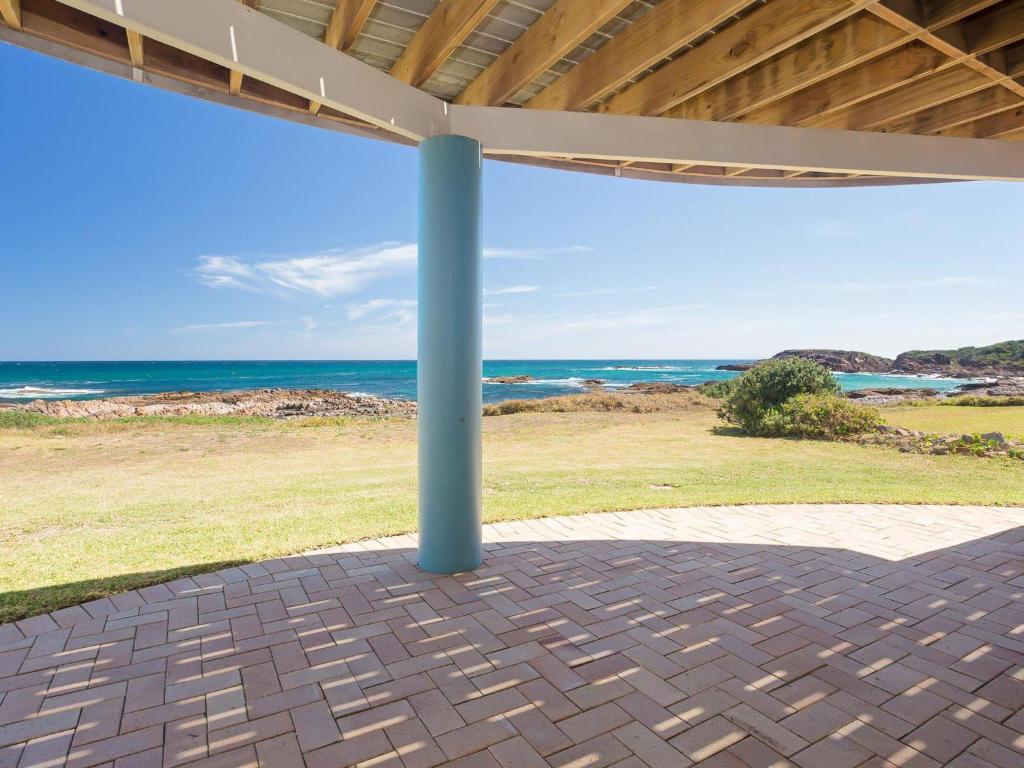 The Whale Watcher waterfront unit with stunning views level access