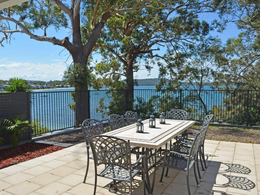 Wanda Magic beautiful water front house photo 1