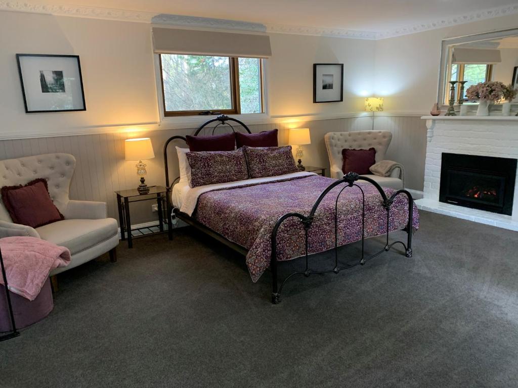 Clarendon Cottages photo 1