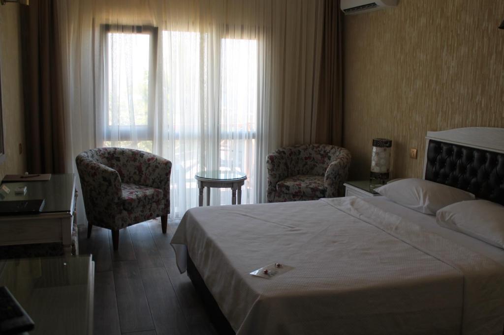 Bella View Art Boutique Hotel photo 3