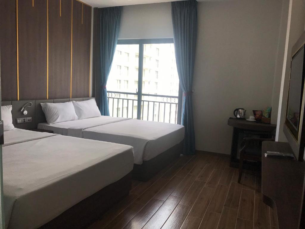 Четырехместный (Классический четырехместный номер), GRAND BEACH HOTEL