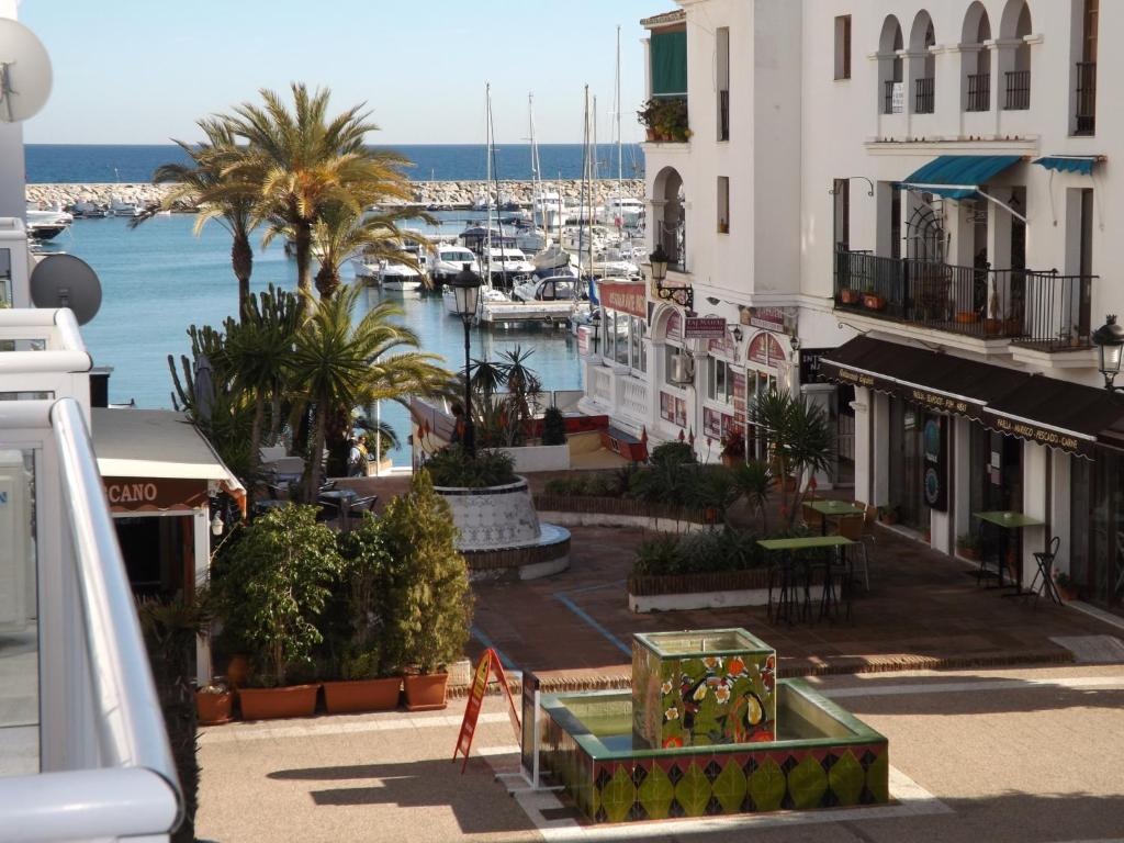 Duquesa Harbour Club Aparthotel photo 4