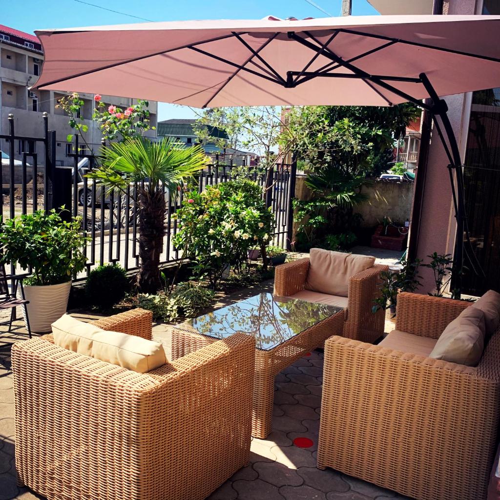 Hotel Crown photo 2