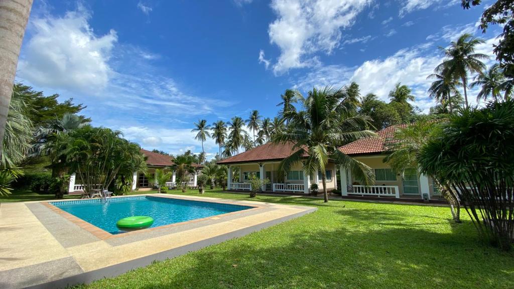 Palm Gardens Resort, Bang Saphan