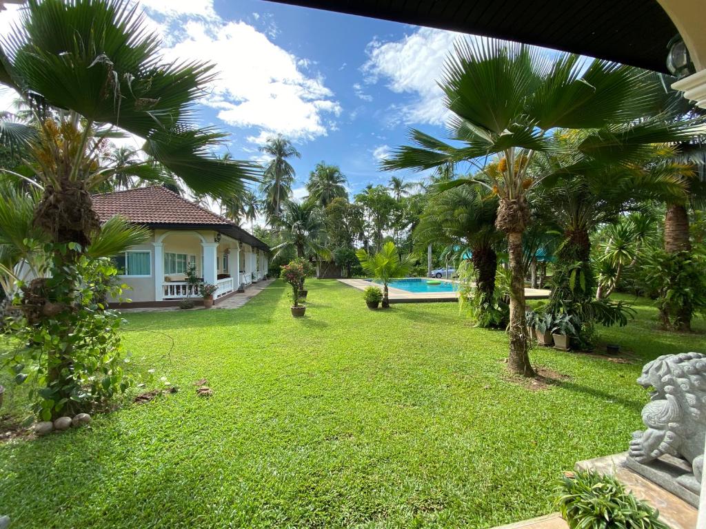 Palm Gardens Resort, Bang Saphan photo 2