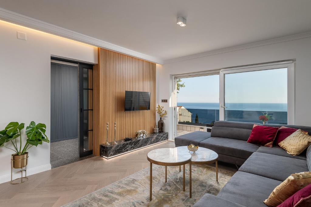 Insula Luxury Apartment photo 1