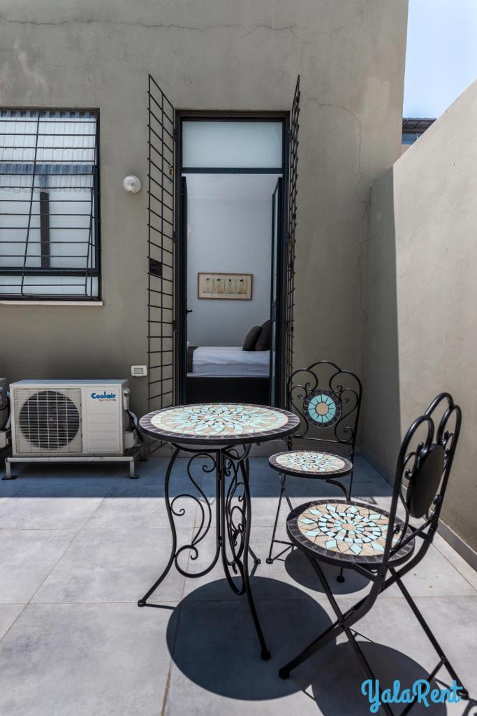YalaRent Boutique Apartments in Jaffa's Flea Market photo 4