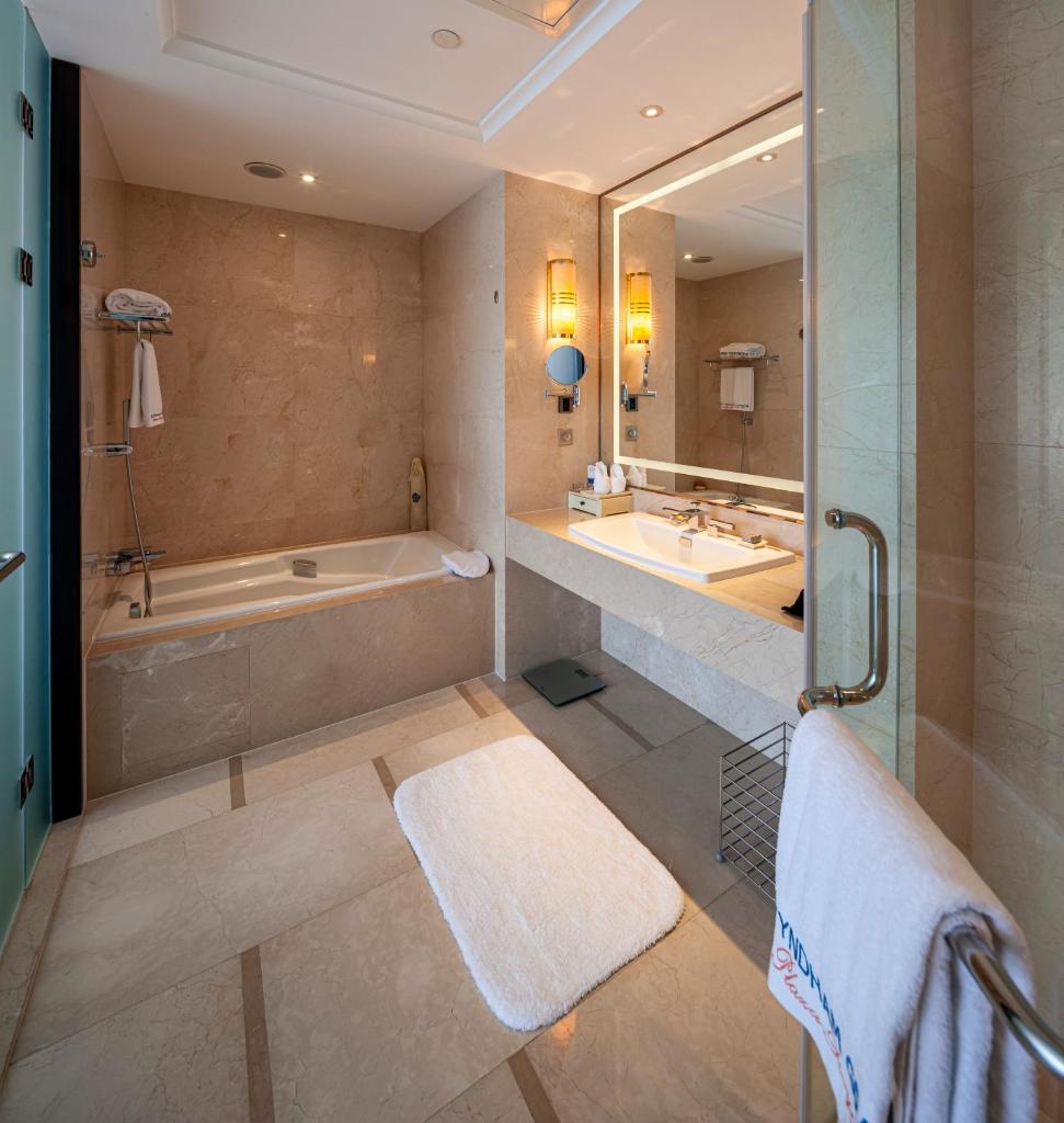 Wyndham Grand Plaza Royale Changsheng Jiangyin photo 2