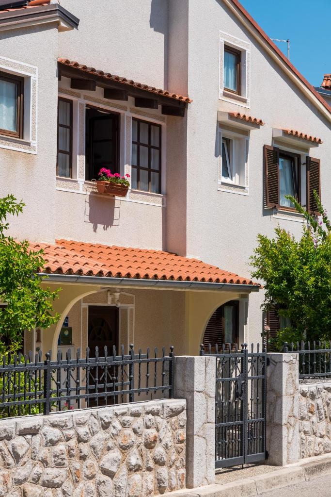 Apartments Anci photo 1