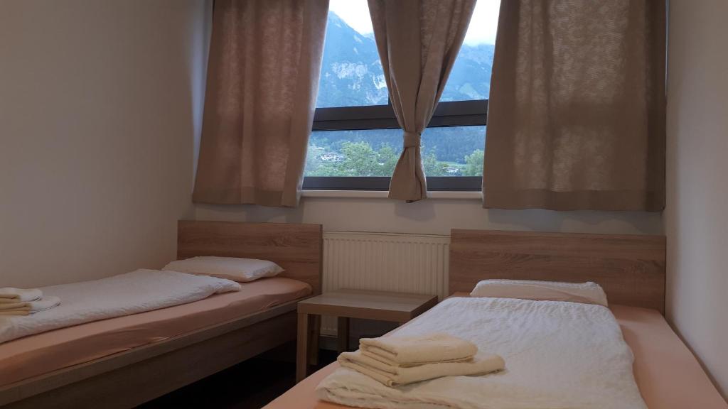 Двухместный (Двухместный номер с 2 отдельными кроватями), Jugendherberge Innsbruck - Youth Hostel