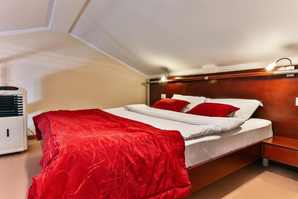 Апартаменты (Апартаменты), Hotel Max Prestige