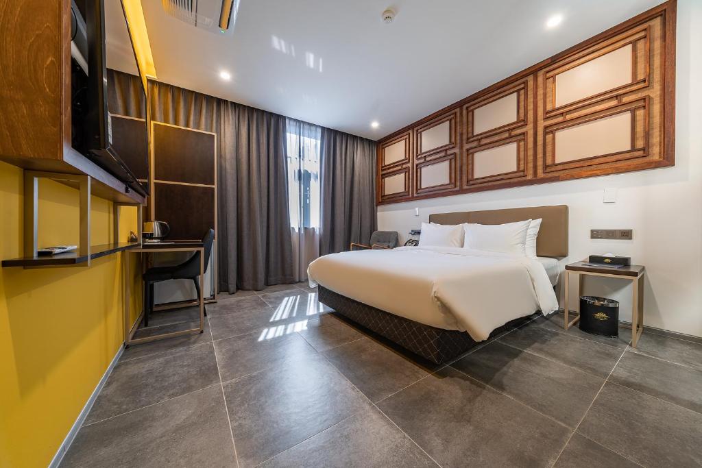 Двухместный (Большой двухместный номер с 1 кроватью), Hotel RU136