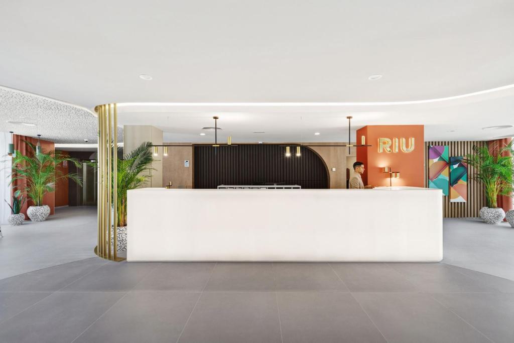 Hotel Riu Concordia photo 2