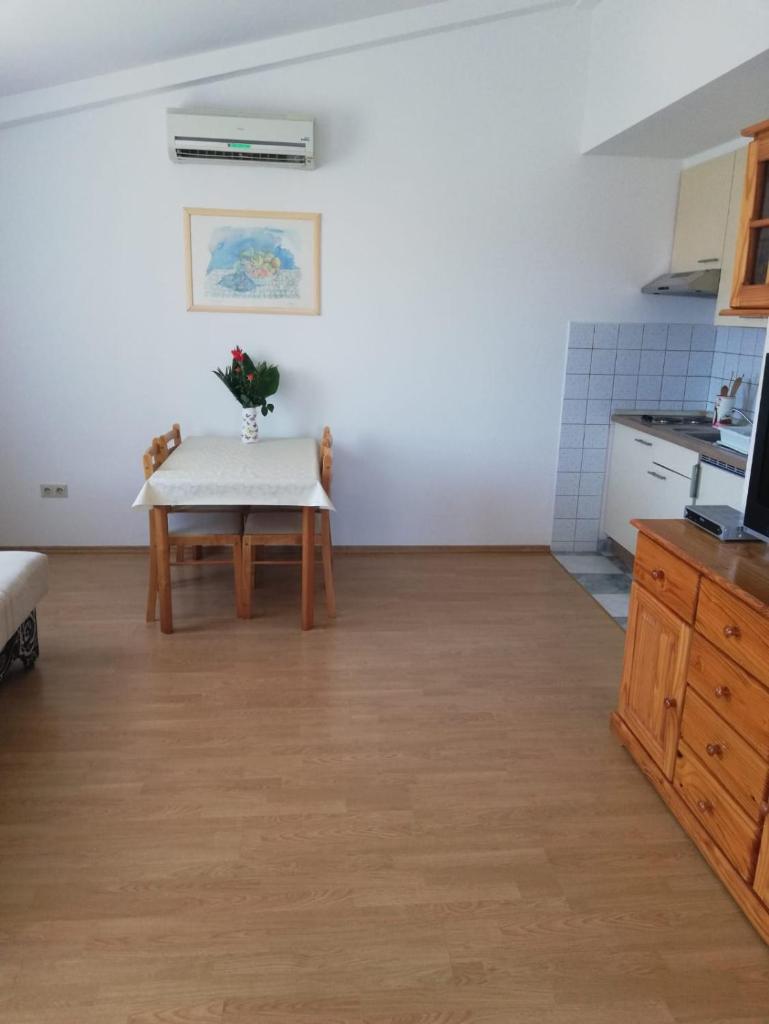 Apartments Tanja & Tina photo 3