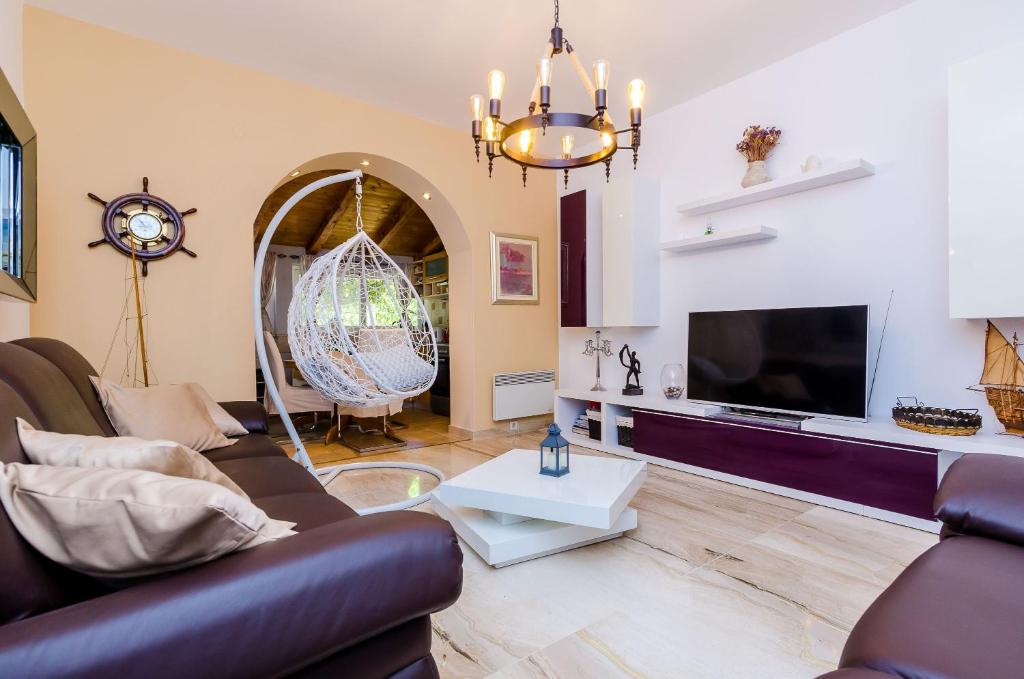 Camelia Luxury Apartments photo 2