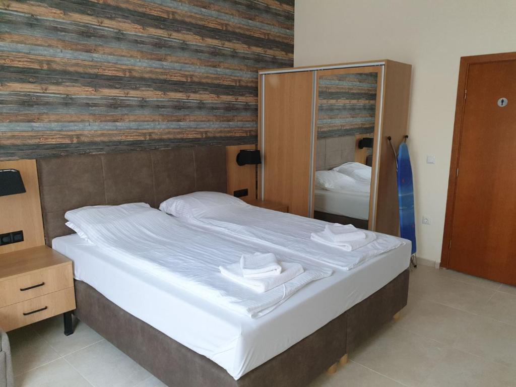 Luxurious Studios Nani photo 1