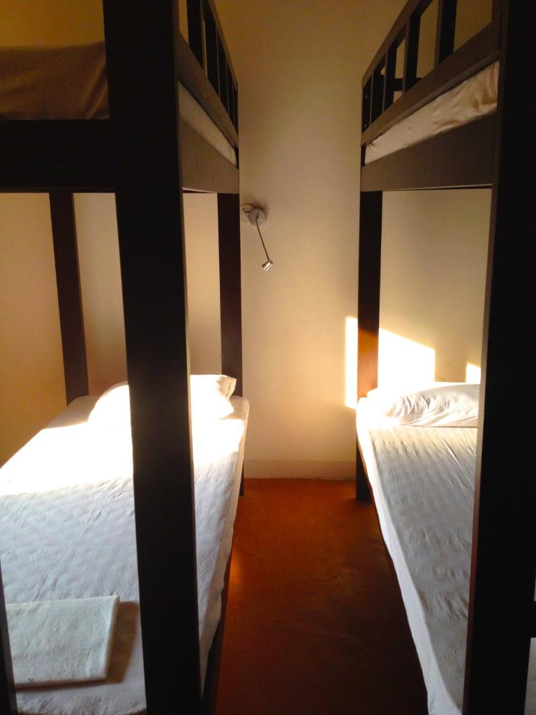 Номер (Односпальная кровать Делюкс в общем номере с 8 кроватями), Red Door Hostel