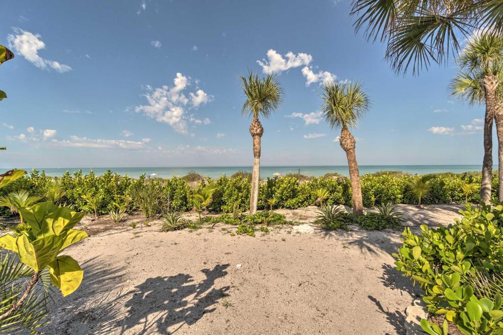 Luxe Beachfront Villa with Indoor Pool and Gulf View photo 3