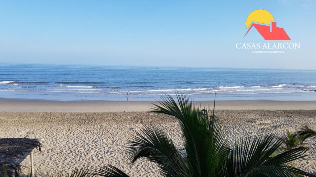 Casa de Playa Alarcon - Huacura photo 2